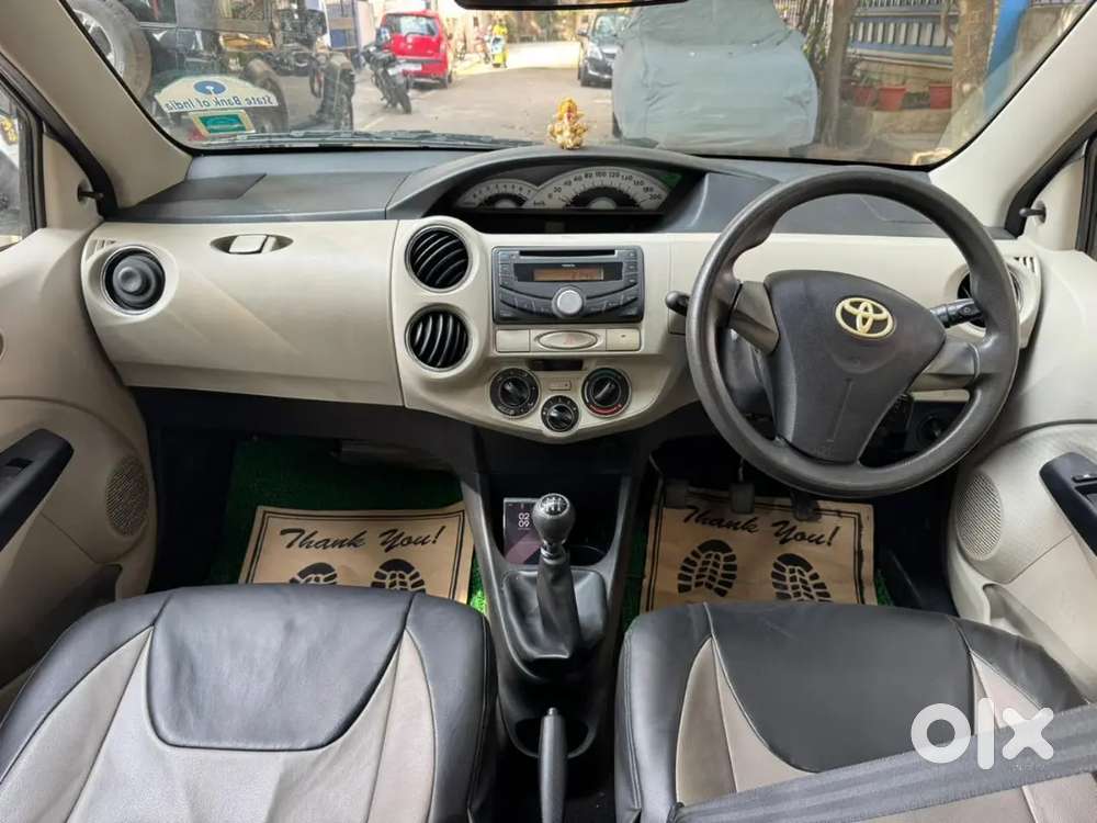 Toyota Etios Liva 2013 Petrol Well Maintained