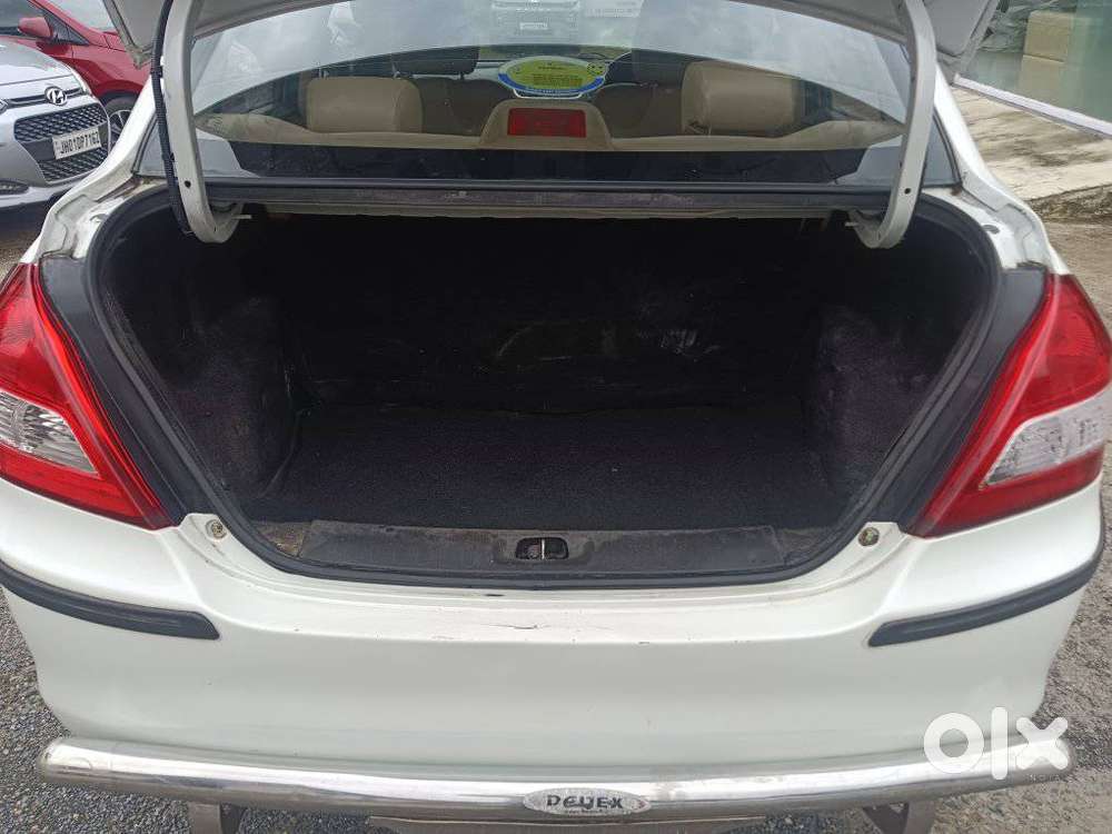 Maruti Suzuki Swift Dzire 1.2 Vxi Bsiv, 2015, Petrol