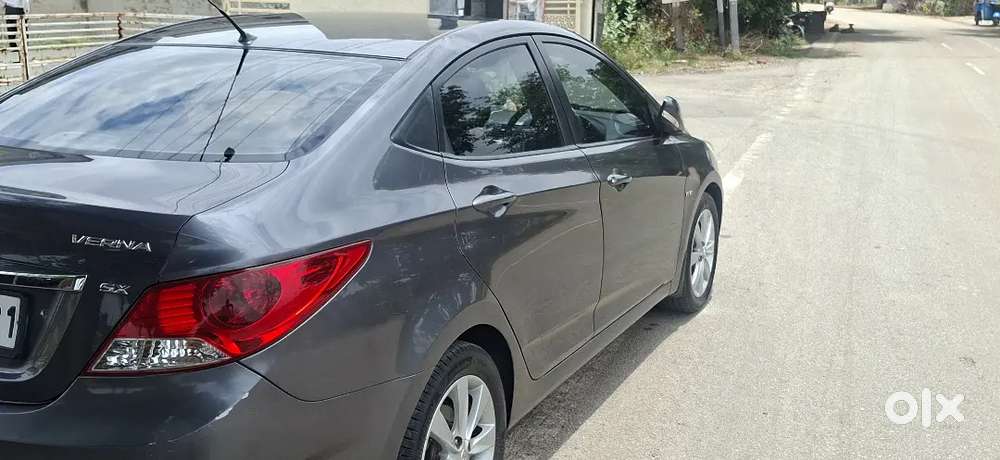 Hyundai Verna Fluidic 2012