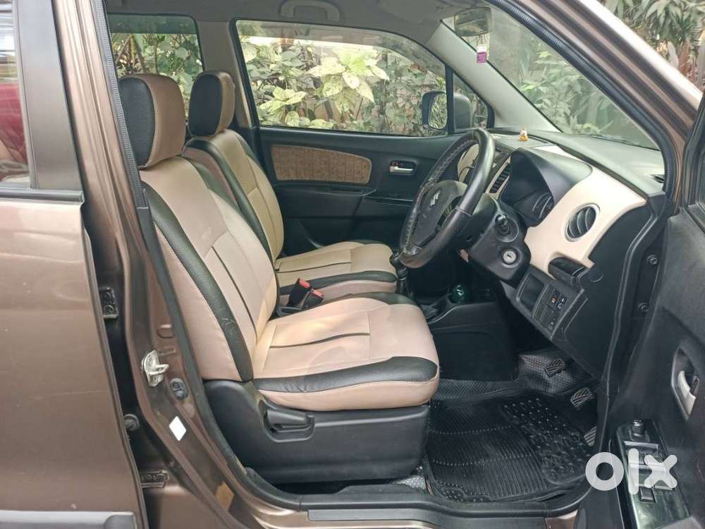 Maruti Suzuki Wagon R Vxi Plus Mt, 2017, Petrol