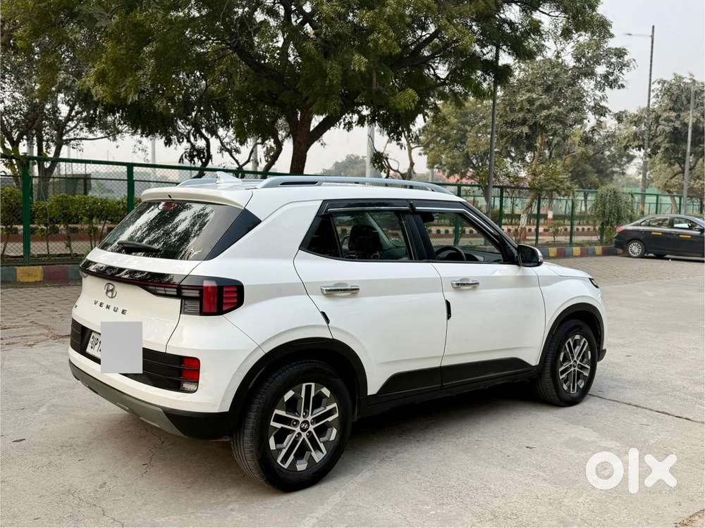 Hyundai Venue Sx (o) Mt 1.5 Diesel, 2024, Diesel