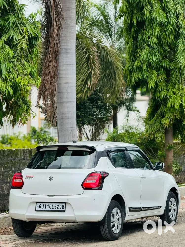 Maruti Suzuki Swift Vxi Petrol 2024