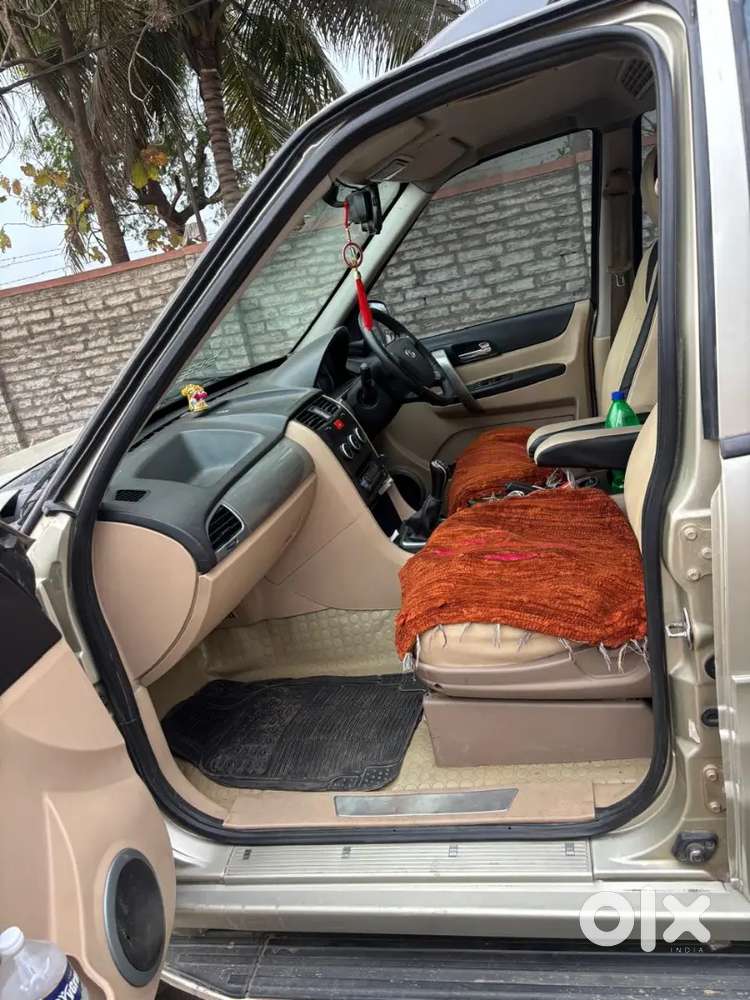 Tata Safari Storme 2013 Diesel 151000 Km Driven