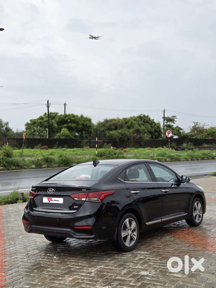 Hyundai Verna 1.5 Sx Petrol Mt, 2019, Petrol