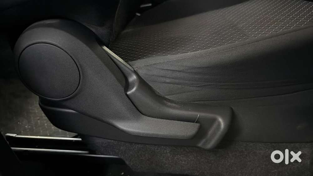 Maruti Suzuki Ignis Delta 1.2 Amt Dual Tone, 2022, Petrol