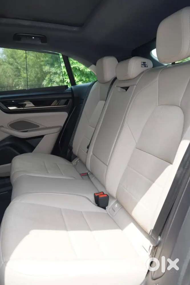 Porsche Macan Ev 4s  2025