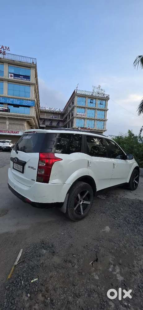 Mahindra Xuv500 Diesel 2017 Year