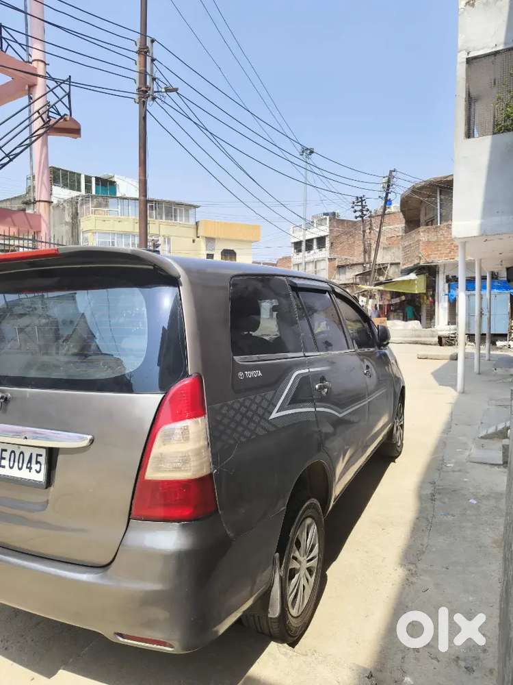Toyota Innova 2011 Diesel Well Maintained
