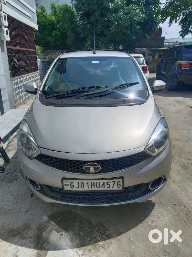 Tata Tiego Petrol