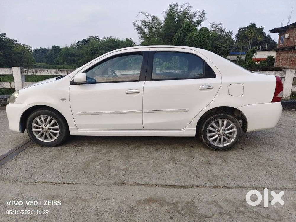Toyota Etios 2010-2012 V, 2011, Petrol