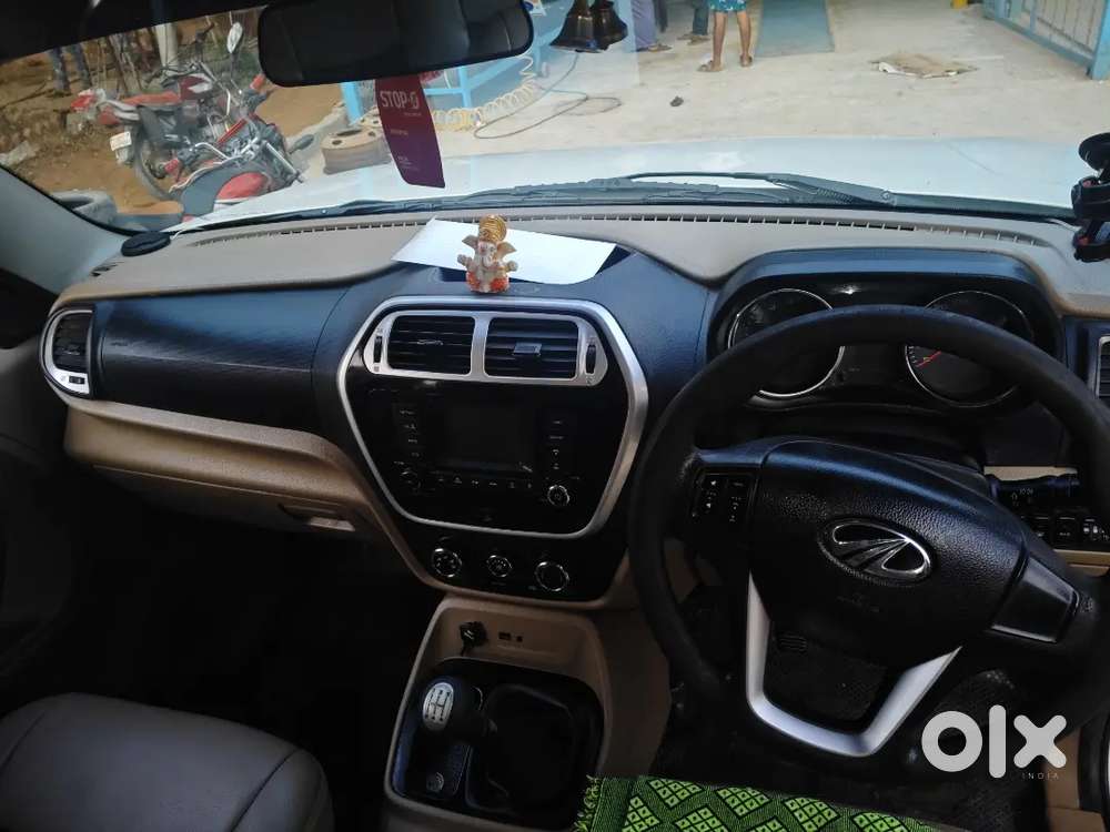 Mahindra Tuv 300 2016 Diesel Good Condition