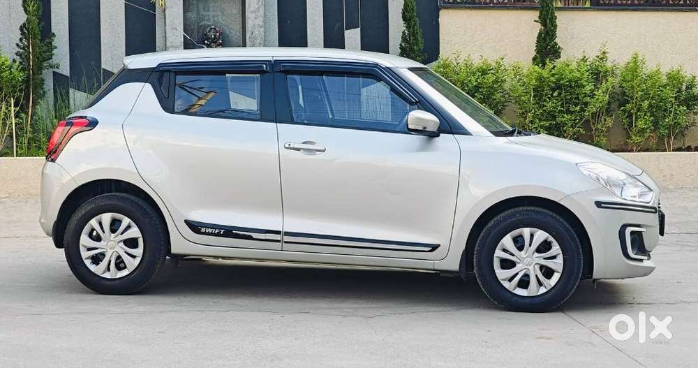 Maruti Suzuki Swift Vxi + Manual, 2020, Petrol