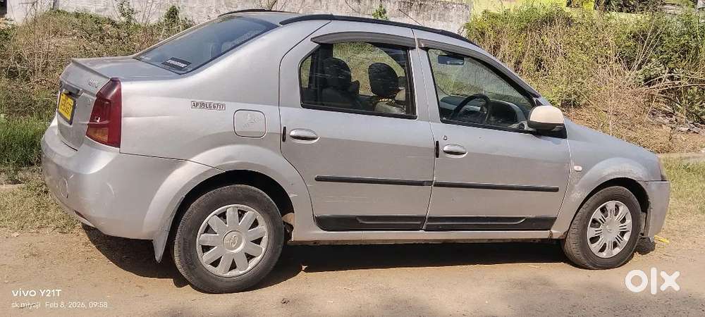 Mahindra E Verito 2016