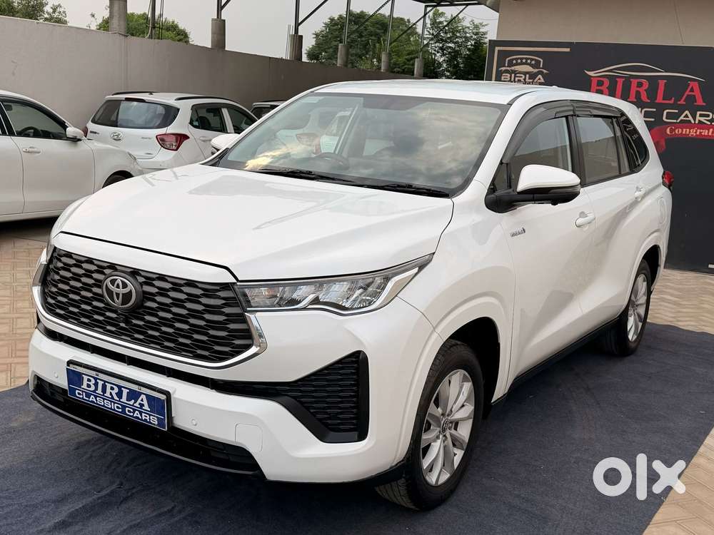 Toyota Innova Hycross 2.0 Vx Hybrid 7 Str, 2023, Petrol