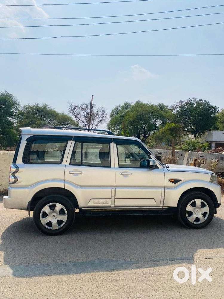 Mahindra Scorpio S6 Plus, 2016, Diesel