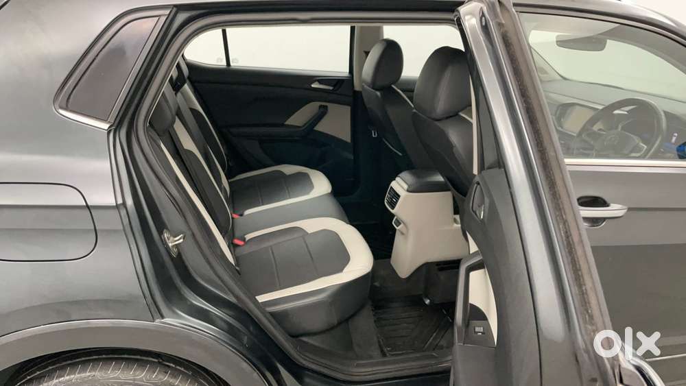 Volkswagen Taigun Topline 1.0 Tsi At (electric Seats), 2022, Petrol