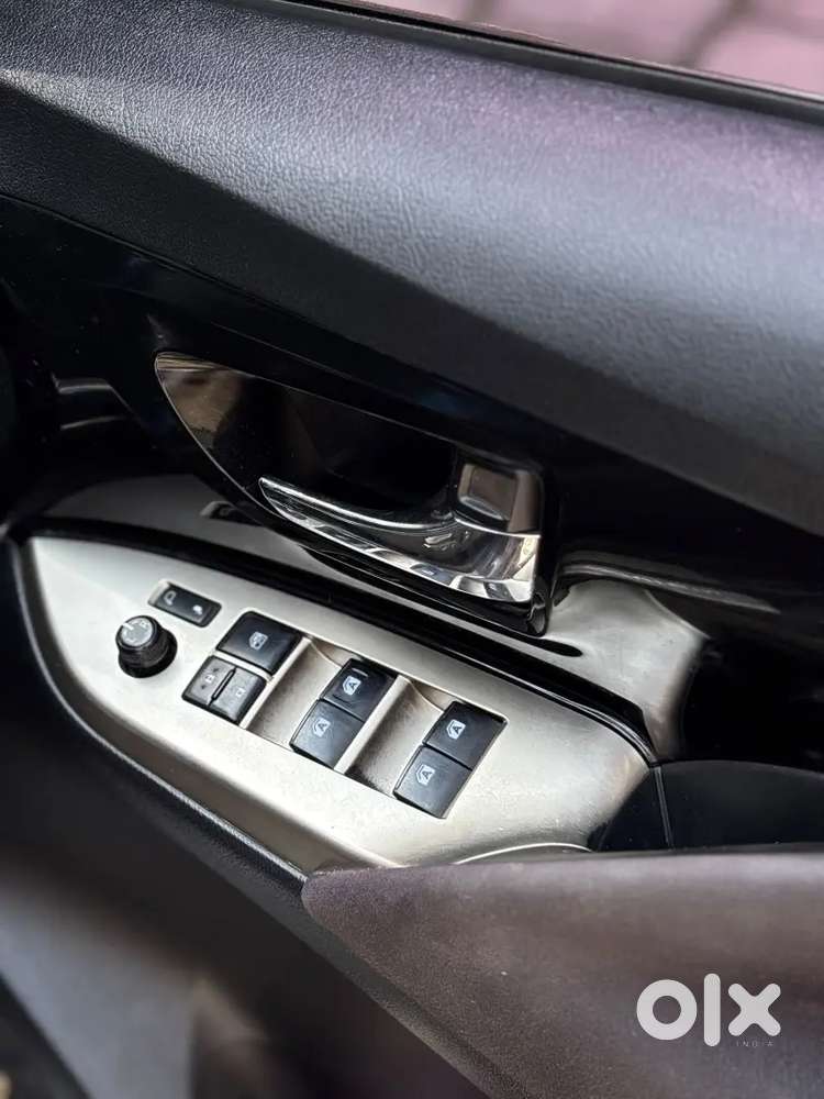 Toyota Innova Crysta 2018 Diesel Manual