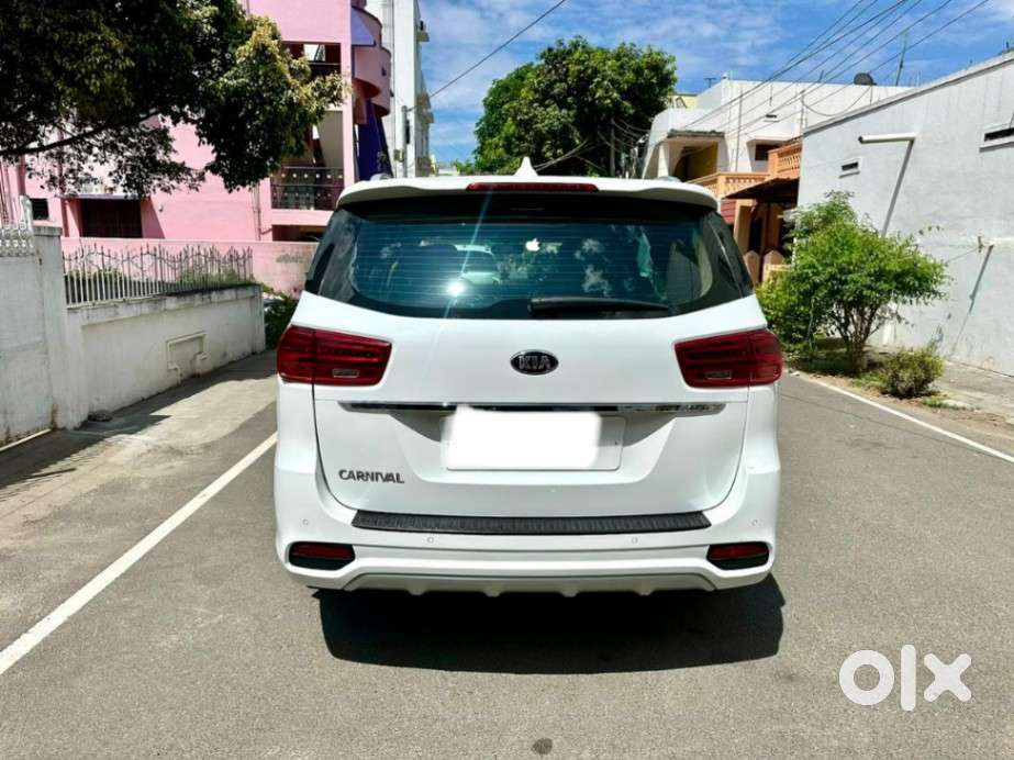 Kia Carnival, 2022, Petrol