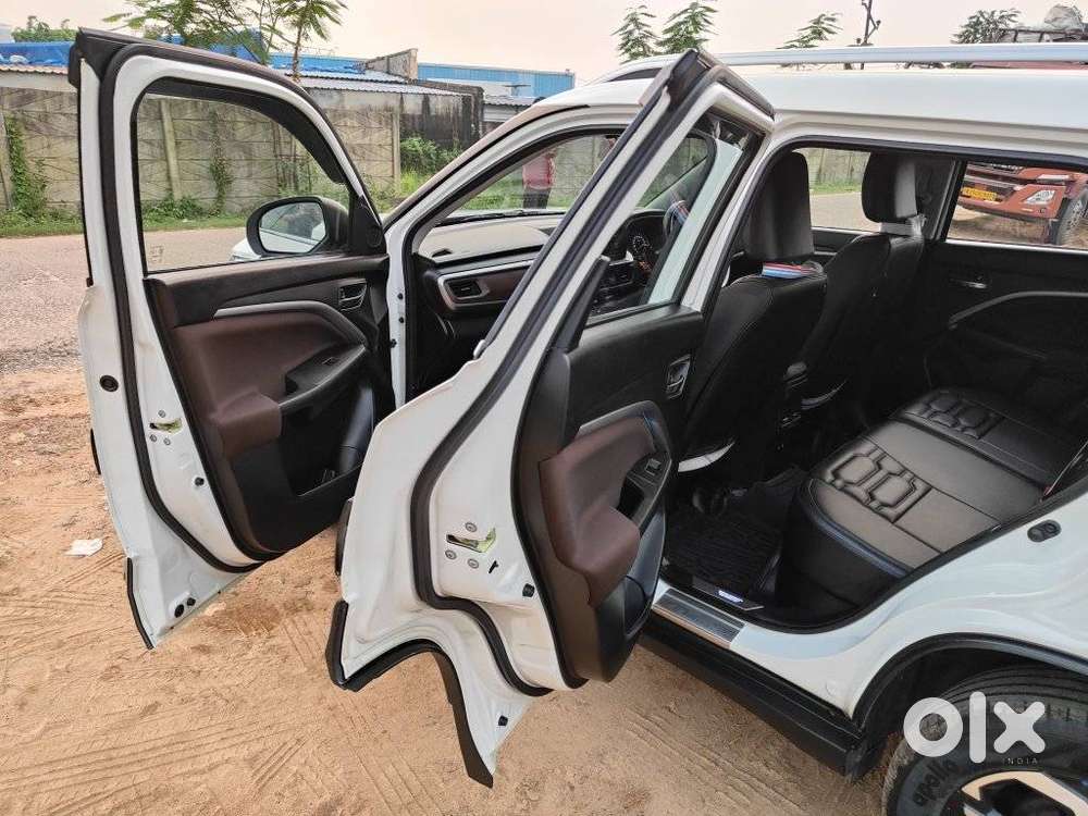 Maruti Suzuki Brezza Zxi Plus Smart Hybrid, 2023, Petrol