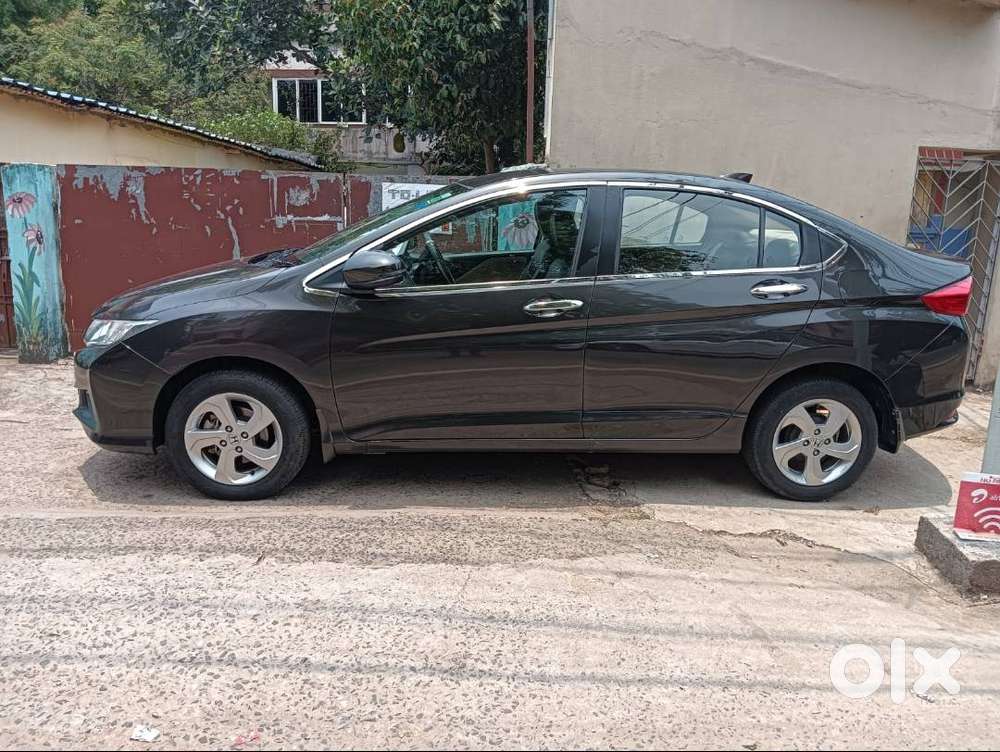 Well-maintained Honda City I-vtec Petrol Available For Sale!