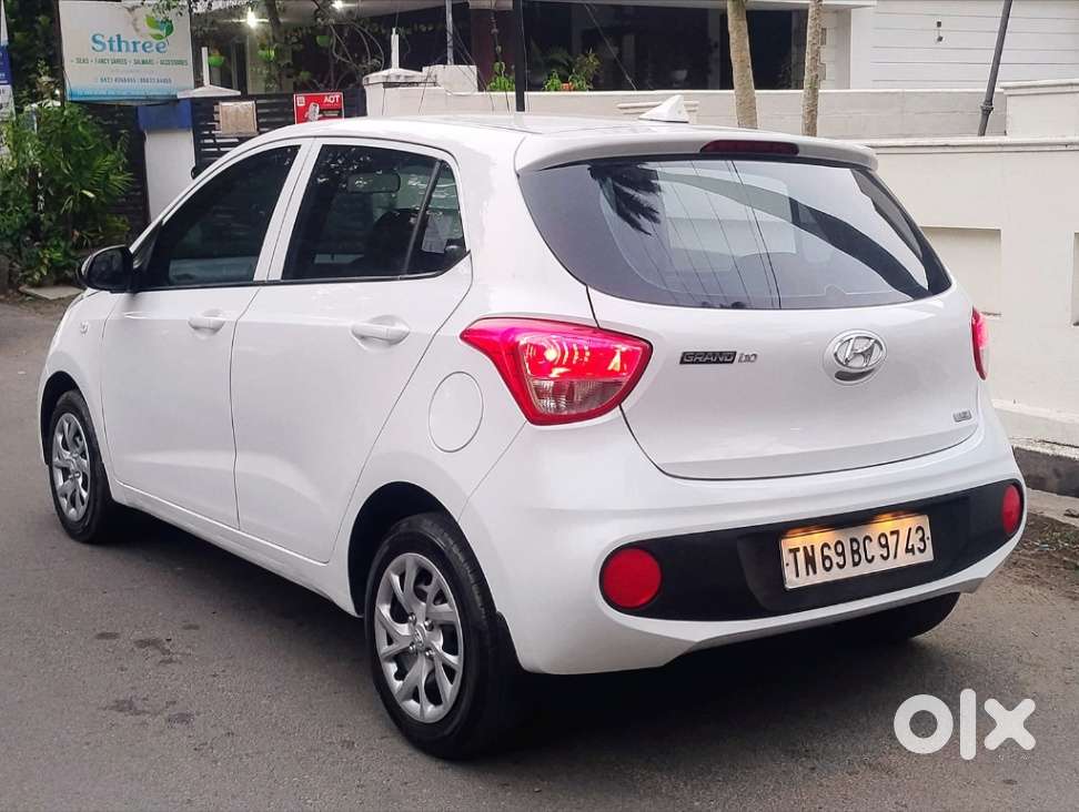 Hyundai Grand I10 Magna, 2017, Petrol