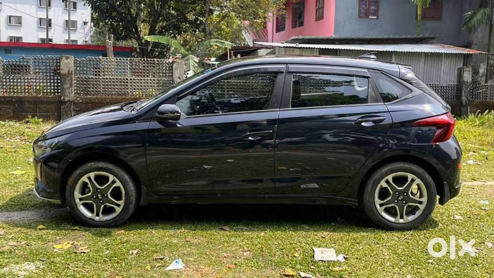 Hyundai I20 Sportz 1.2 Mt Dual Tone, 2024, Petrol