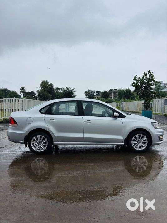 Volkswagen Vento 1.2 Tsi Highline Plus At, 2016, Petrol