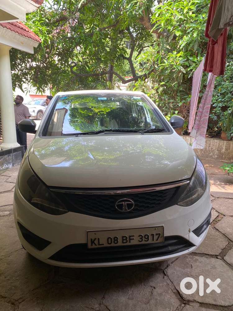 Tata Bolt Revotron Xe, 2015, Petrol