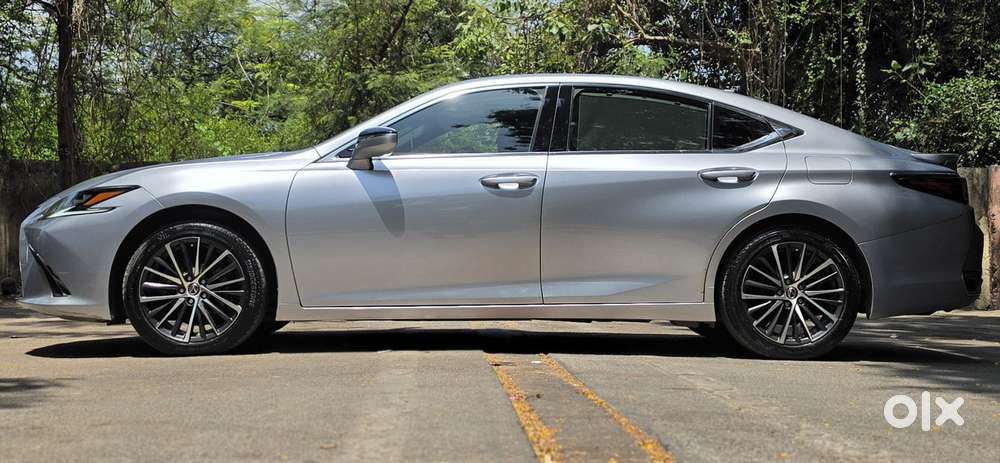 Lexus Es 300h Luxury, 2022, Cng & Hybrids