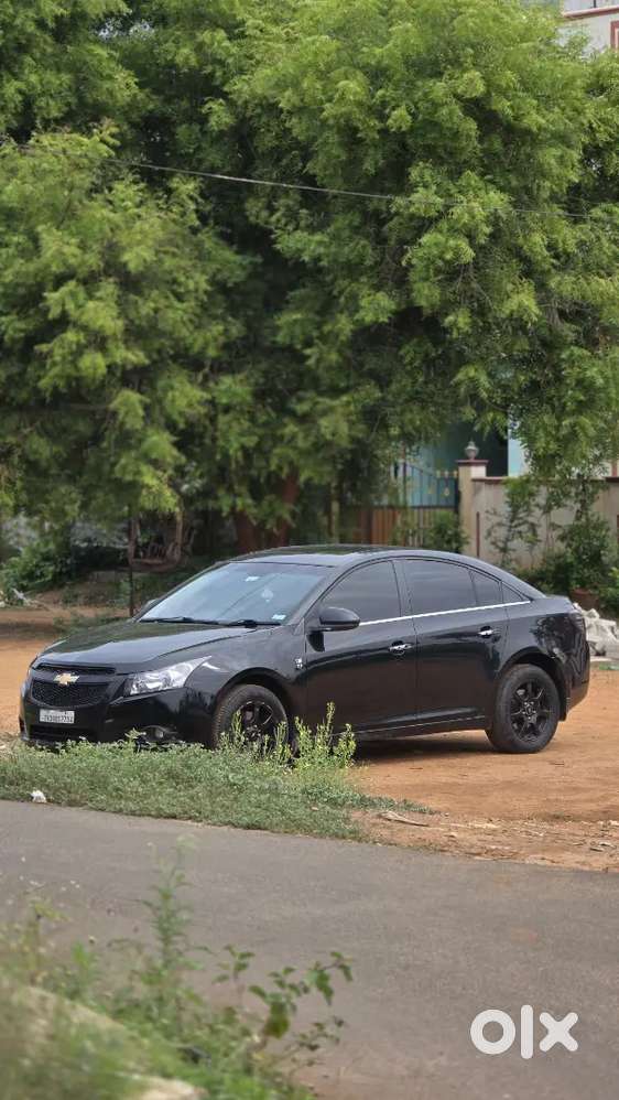 Pristine 2013 Chevrolet Cruze Ltz (diesel) | Top-end | Well-maintained