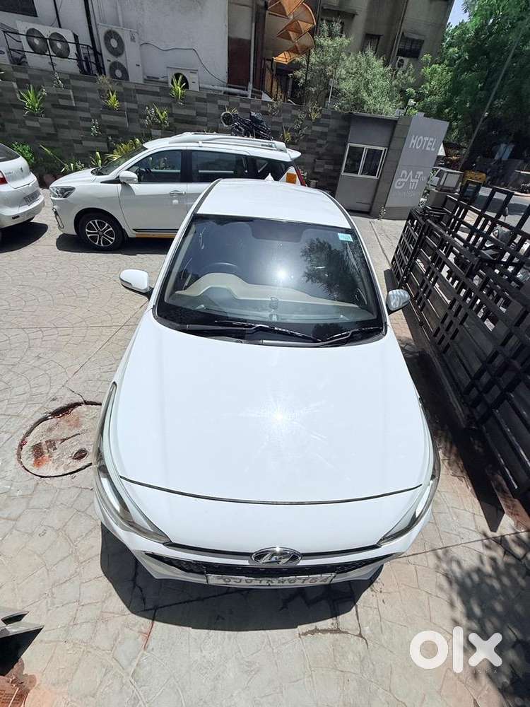 Hyundai I20 2019 Cng & Hybrids 80000 Km Driven