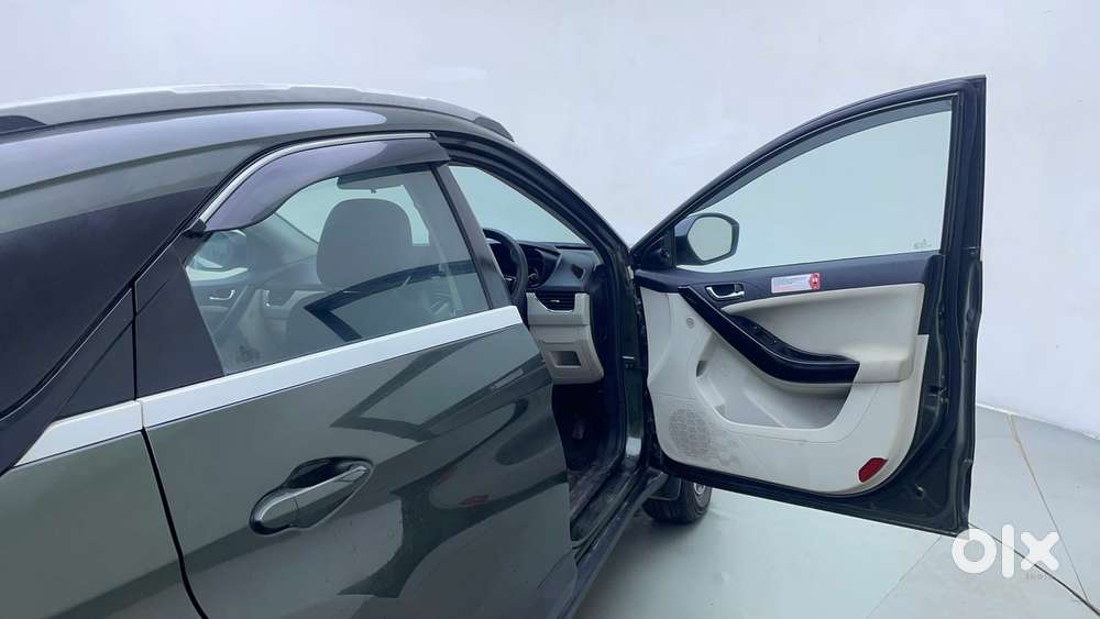 Tata Nexon 1.2 Revotron Xza Plus, 2022, Petrol