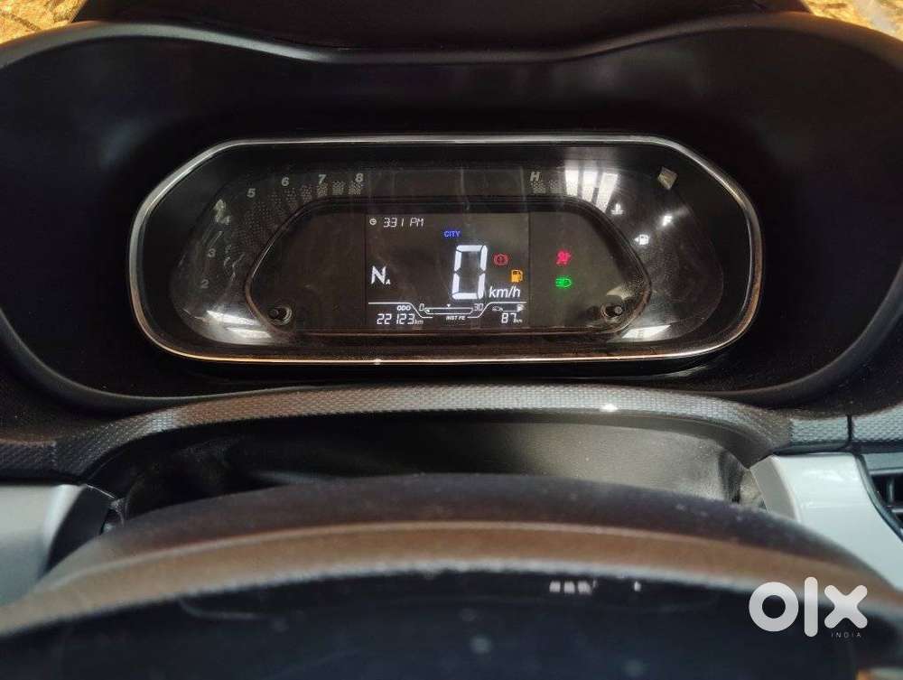 Tata Nexon 1.2 Revotron Xma Amt (s), 2023, Petrol