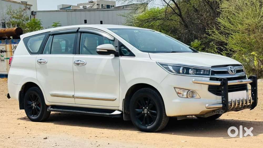 Toyota Innova Crysta 2.4 V 7 Str, 2017, Diesel