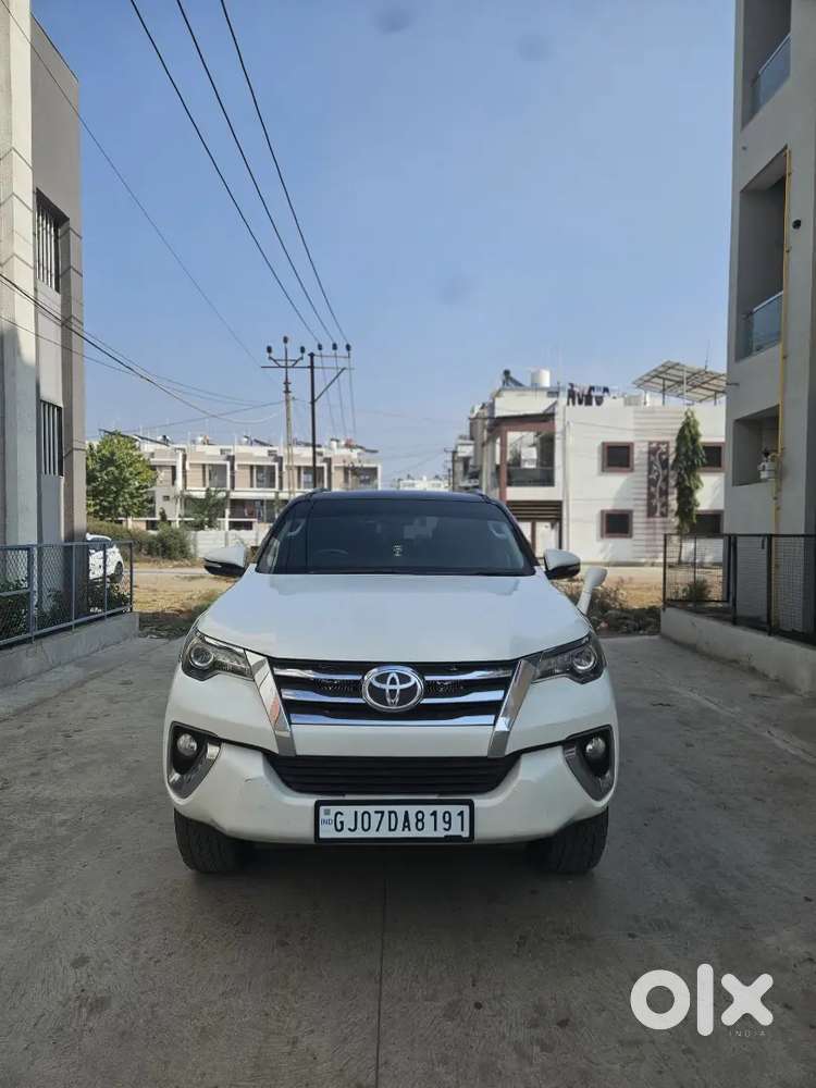 Toyota Fortuner Legender 2017