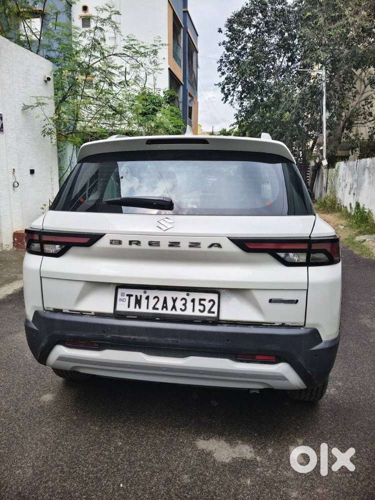 Maruti Suzuki Brezza 1.5 Zxi Smart Hybrid, 2023, Petrol