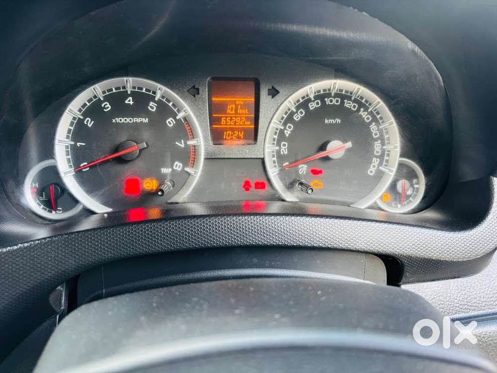 Maruti Suzuki Swift Vxi Optional, 2016, Petrol