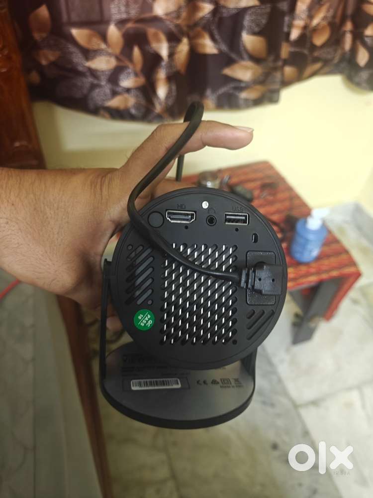 projector,screen and home theatre for sale