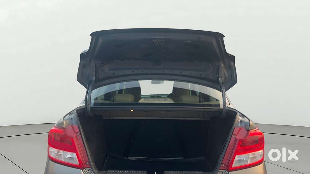 Maruti Suzuki Swift Dzire 1.2 Zxi Bsiv, 2021, Petrol