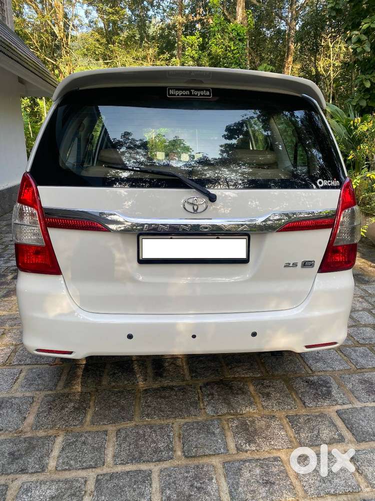 Toyota Innova 2.5 G 2015