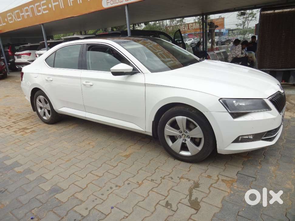 Skoda Superb Style 1.8, 2016, Petrol