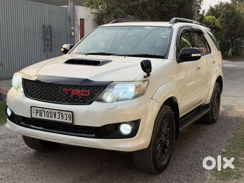 Toyota Fortuner 2011-2016 4x2 At, 2013, Diesel