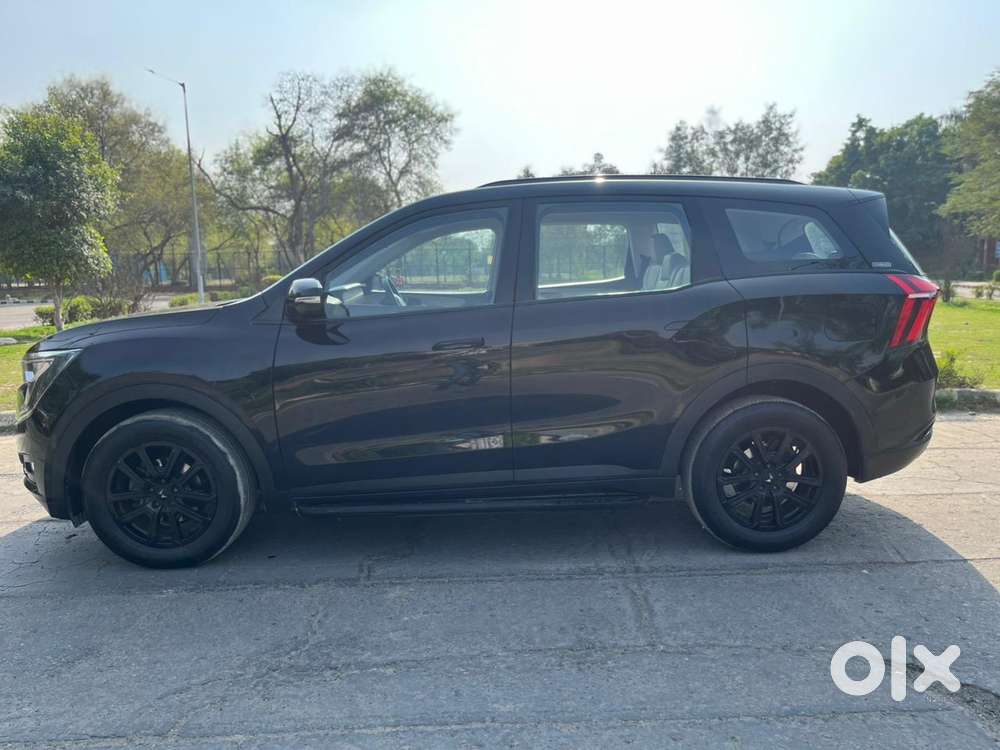Mahindra Xuv700 2.0 Ax 7 Petrol At Luxury Pack Str, 2024, Petrol