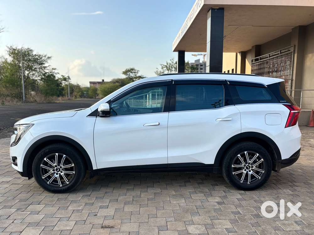 Mahindra Xuv700 2.2 Ax 7 Diesel At Luxury Pack Str Awd, 2025, Diesel