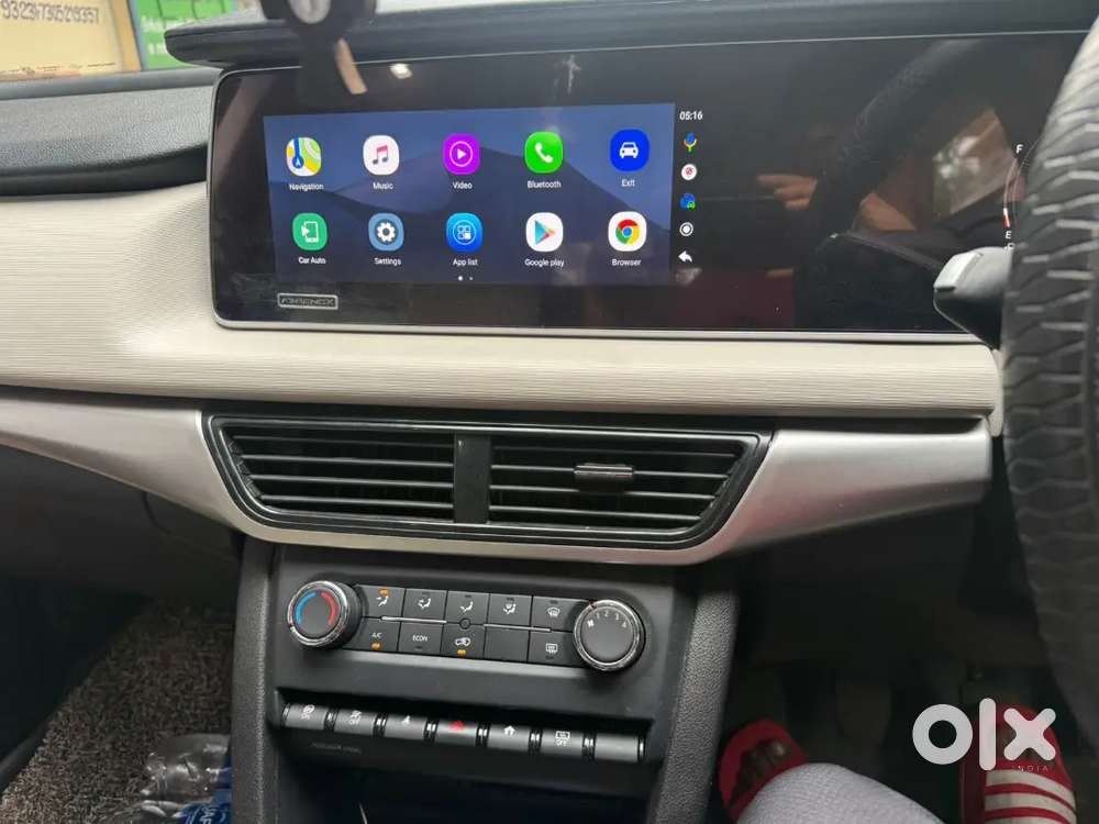 Mahindra Xuv700 Ax5