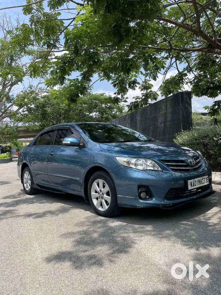 Toyota Corolla Altis 2011 Petrol Well Maintained