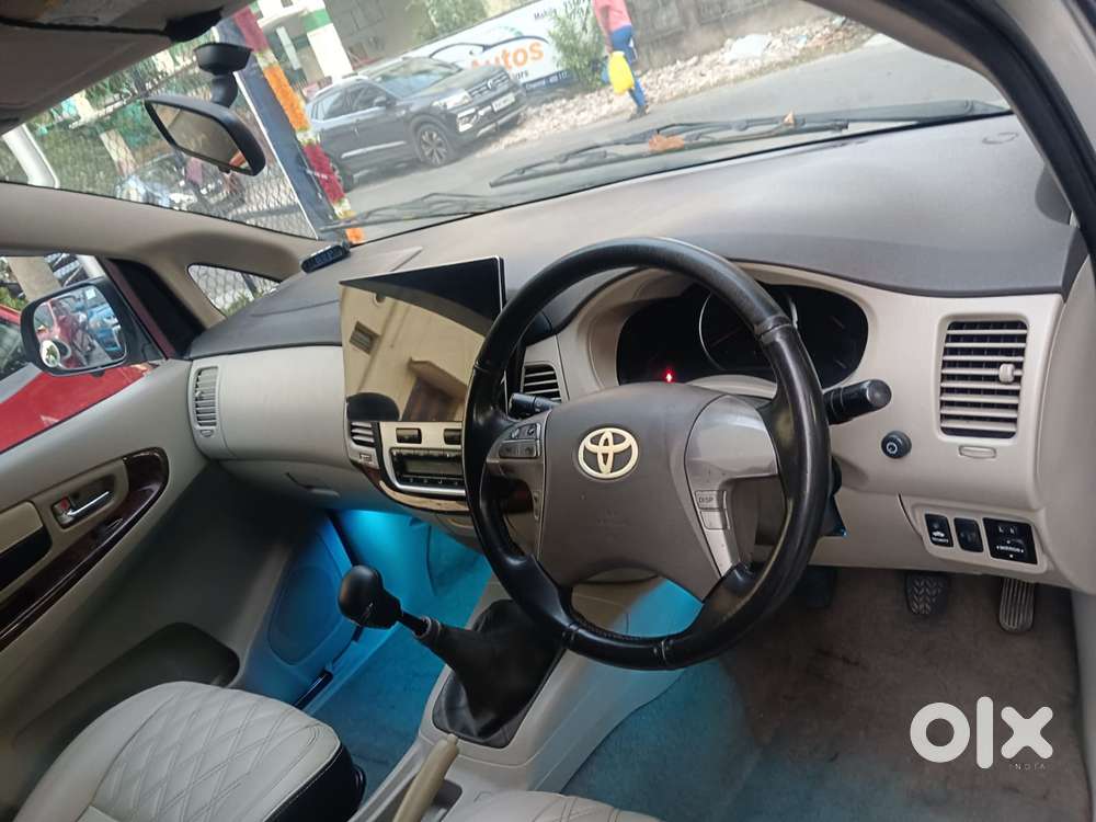Toyota Innova 2.5 V 7 Str, 2013, Diesel