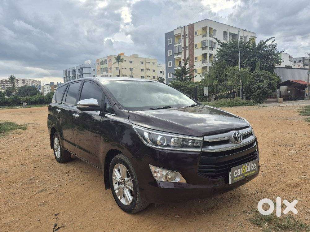 Toyota Innova Crysta 2.8 Zx At, 2016, Petrol
