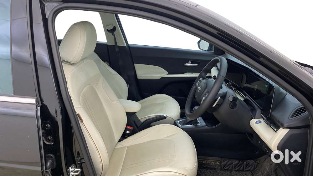 Hyundai Verna 1.5 Sx (o) Ivt, 2025, Petrol