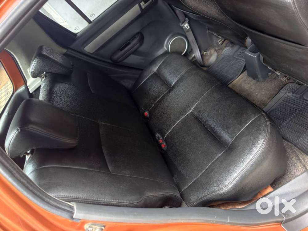 Maruti Suzuki Swift Vxi + Manual, 2005, Petrol